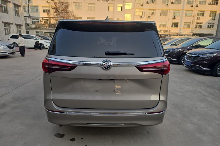 Used Buick GL8 2022 ES Land Cruiser 653T Luxury Model Exterior 3