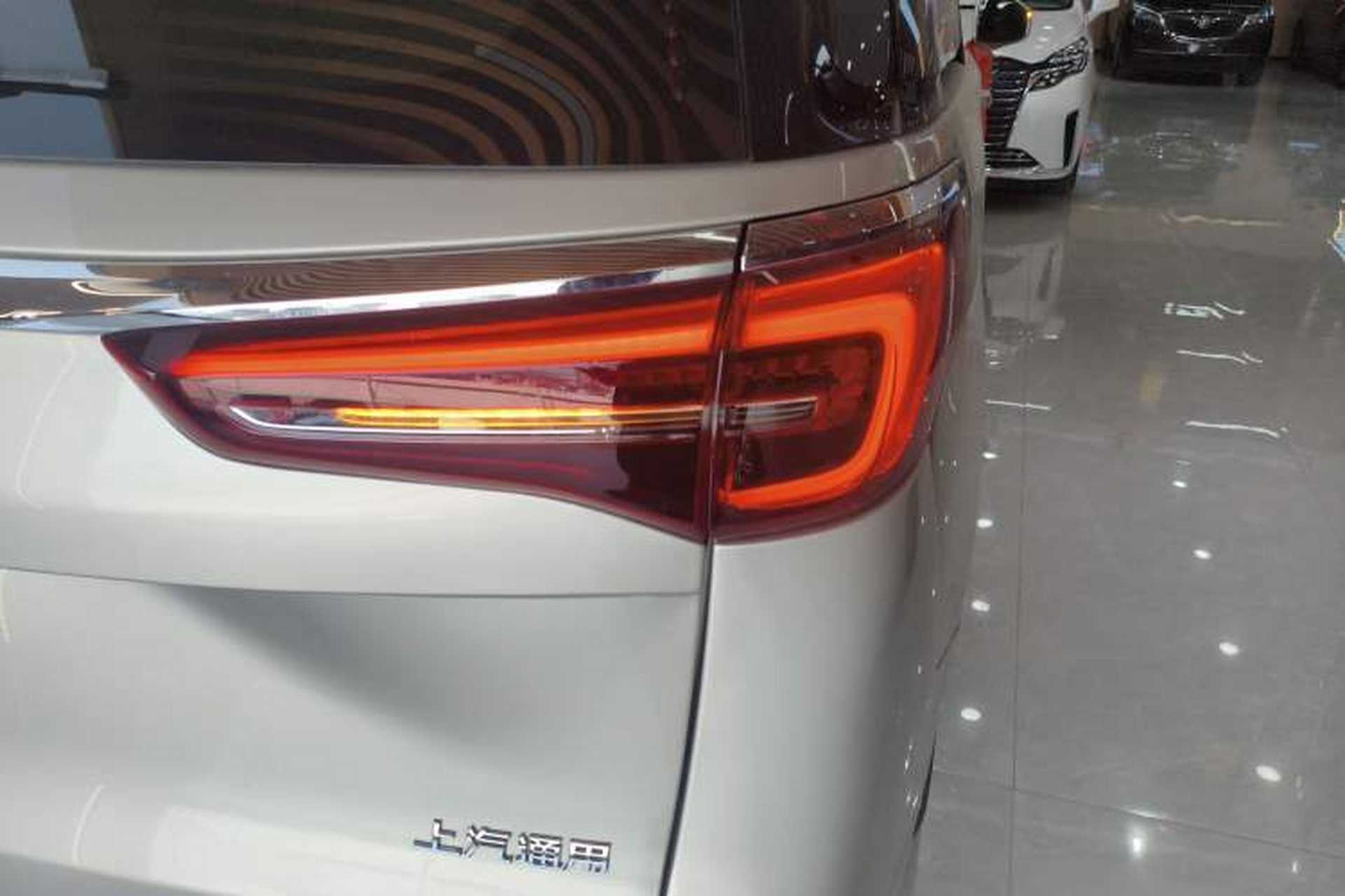 Used Buick GL8 2022 ES Landtrek 653T Luxury Edition Exterior 3