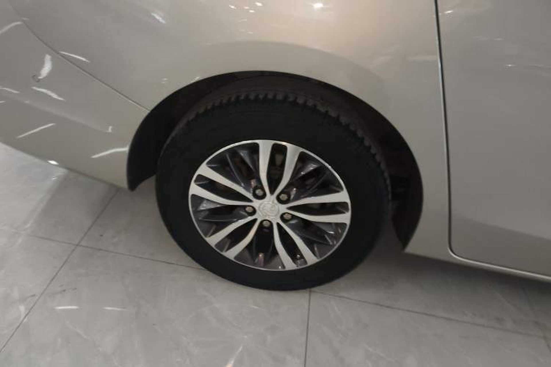 Used Buick GL8 2022 ES Landtrek 653T Luxury Edition Exterior 8