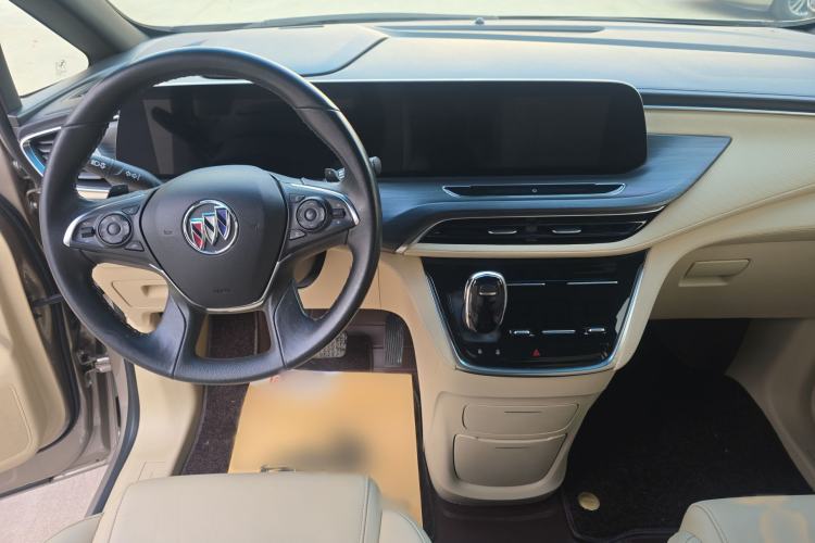 Used Buick GL8 2022 ES Land Cruiser 653T Luxury Model Interior 3
