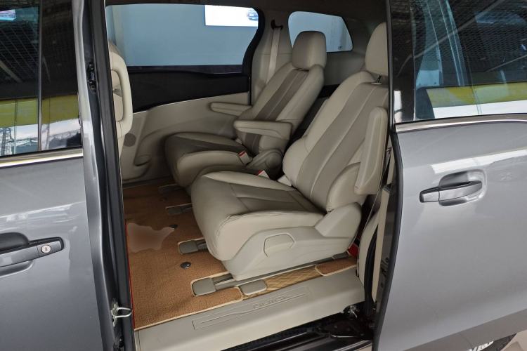 Used Buick GL8 2022 Land Cruiser Executive Class 652T Comfort Model Interior 4