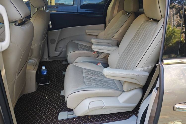 Used Buick GL8 2022 Land Business Class 652T Luxury Model Interior 4