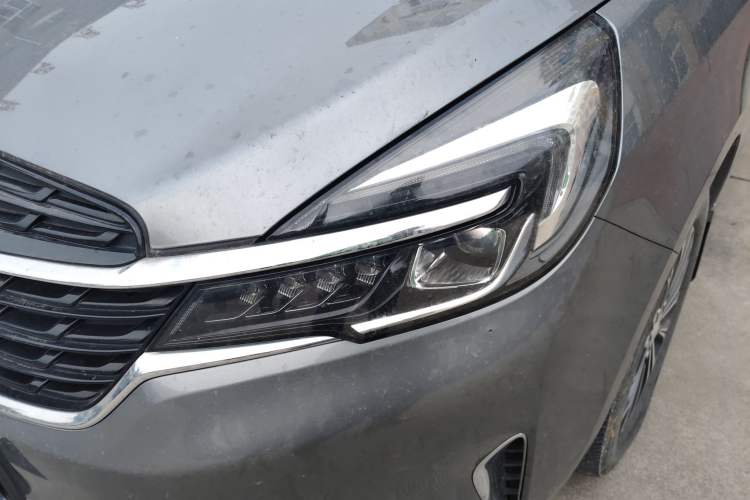 Used Buick GL8 2022 Land Business Class 652T Luxury Model Left Front Headlight