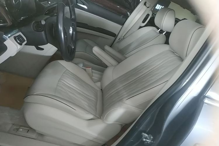 Used Buick GL8 2022 Land Business Class 652T Luxury Model Left Front Seat