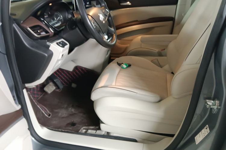 Used Buick GL8 2022 Land Business Class 652T Luxury Model Left Front Seat
