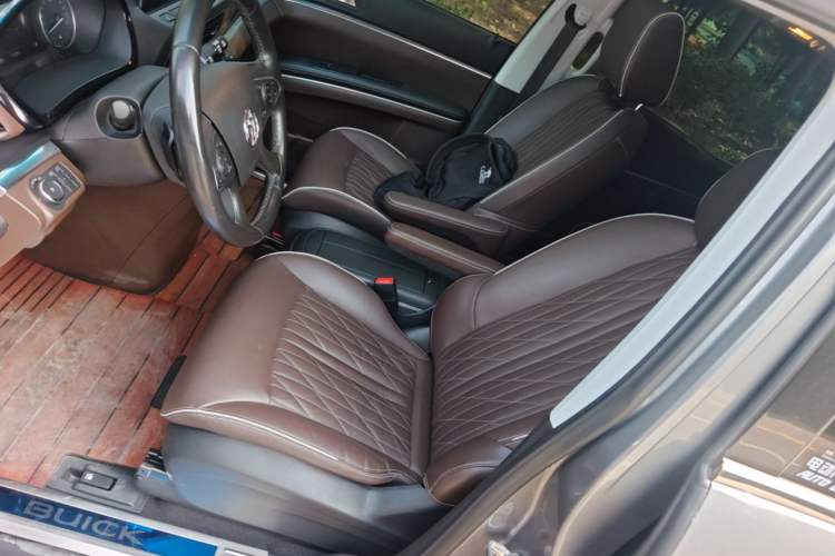 Used Buick GL8 2022 Land Business Class 652T Luxury Model Left Front Seat