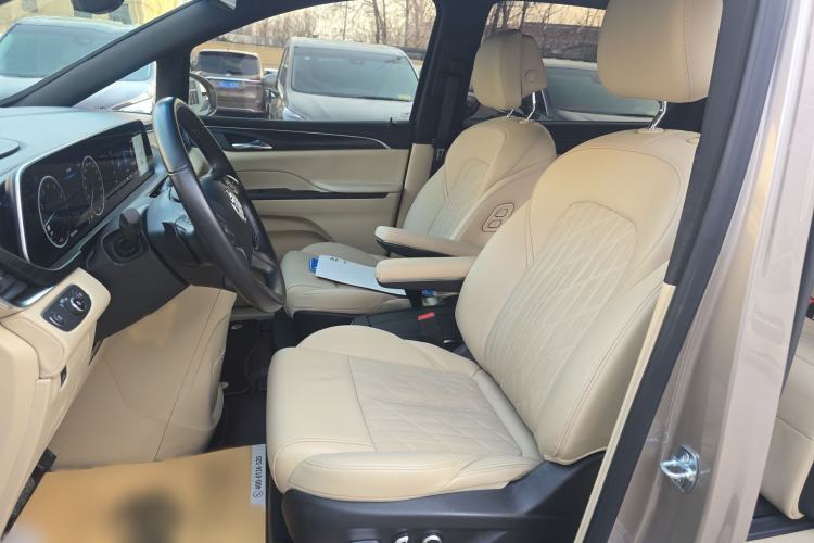 Used Buick GL8 2022 ES Land Cruiser 653T Luxury Model Left Front Seat