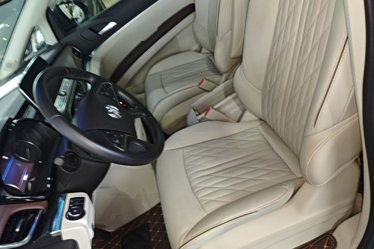 Used Buick GL8 2022 Land Business Class 652T Luxury Model Left Front Seat
