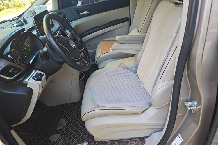 Used Buick GL8 2022 Land Business Class 652T Luxury Model Left Front Seat