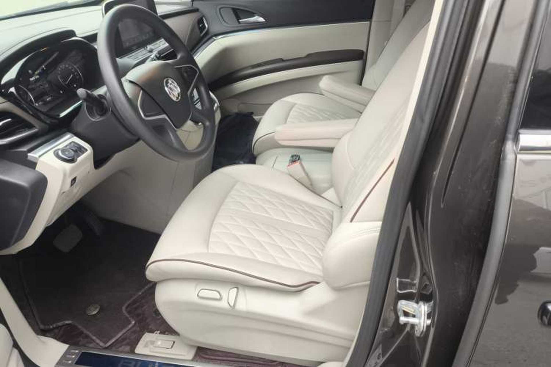 Used Buick GL8 2022 Land Cruiser Executive Class 652T Comfort Model Left Front Seat