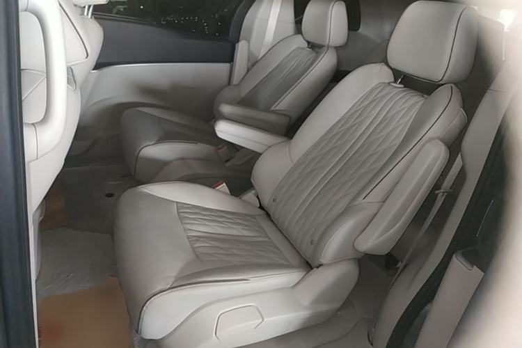 Used Buick GL8 2022 Land Business Class 652T Luxury Model Left Rear Seat