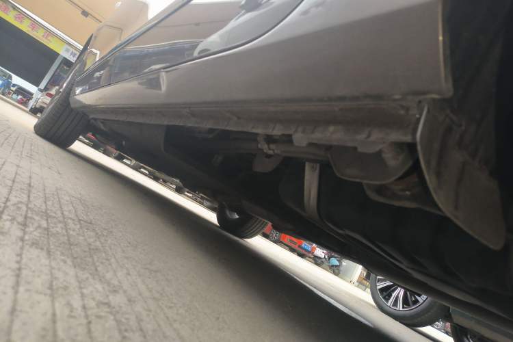 Used Buick GL8 2022 Land Business Class 652T Luxury Model Left Side Sill