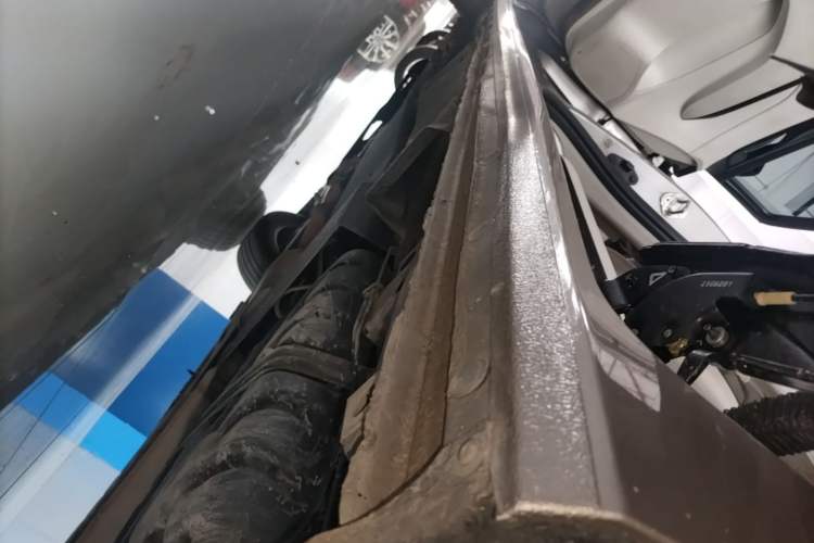 Used Buick GL8 2022 ES Landtrek 653T Comfort Edition Left Side Sill