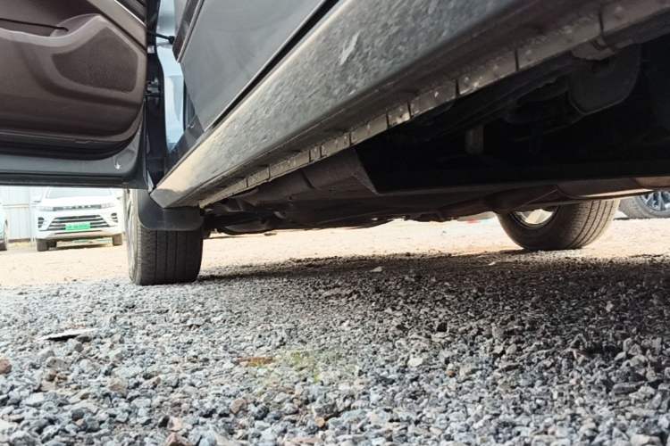 Used Buick GL8 2022 Land Business Class 652T Luxury Model Left Side Sill