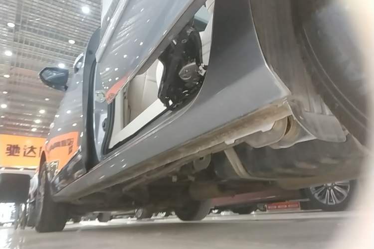 Used Buick GL8 2022 Land Business Class 652T Luxury Model Left Side Sill