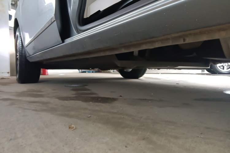 Used Buick GL8 2022 Land Business Class 652T Luxury Model Left Side Sill