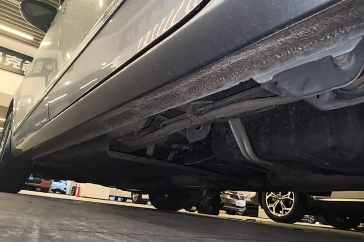 Used Buick GL8 2022 Land Business Class 652T Luxury Model Left Side Sill