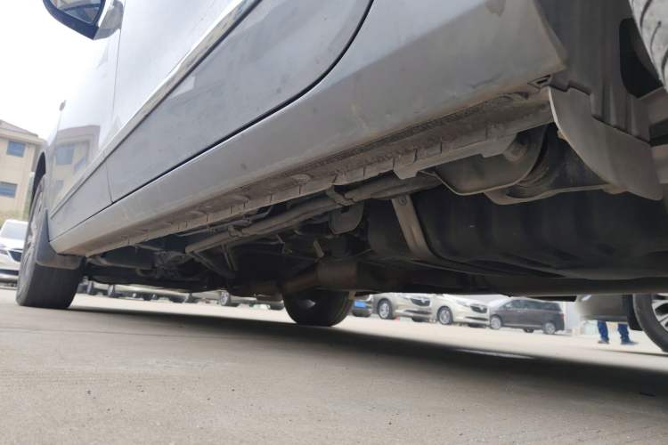 Used Buick GL8 2022 Land Business Class 652T Luxury Model Left Side Sill