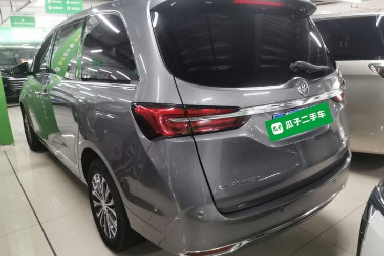 Used Buick GL8 2022 Land Cruiser Executive Class 652T Smart Luxury Model Rear Left 45 Deg