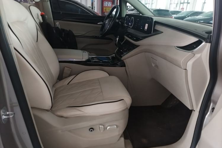 Used Buick GL8 2022 ES Landtrek 653T Comfort Edition Right Front Seat