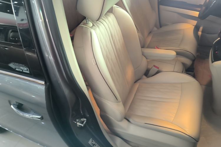 Used Buick GL8 2022 Land Business Class 652T Luxury Model Right Front Seat