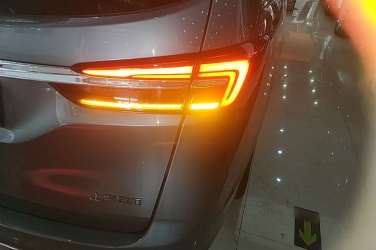 Used Buick GL8 2022 Land Business Class 652T Luxury Model Right Rear Taillight