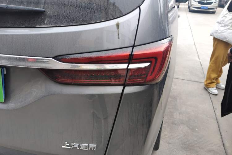 Used Buick GL8 2022 Land Business Class 652T Luxury Model Right Rear Taillight