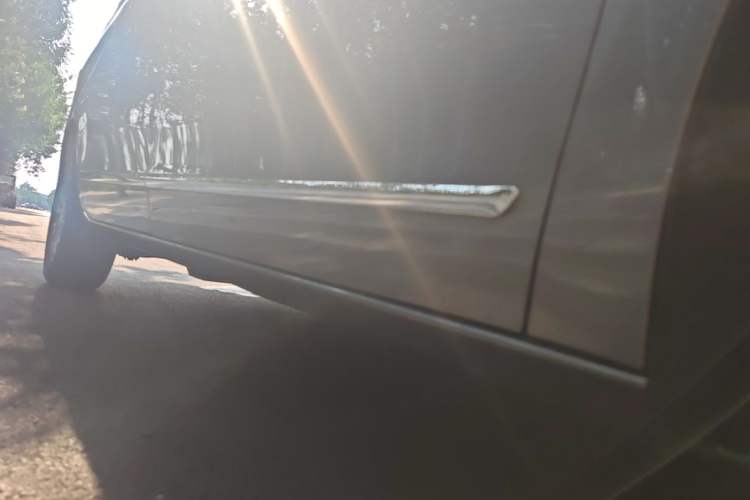 Used Buick GL8 2022 Land Business Class 652T Luxury Model Right Side Sill