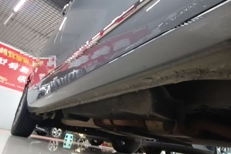 Used Buick GL8 2022 Land Business Class 652T Luxury Model Right Side Sill