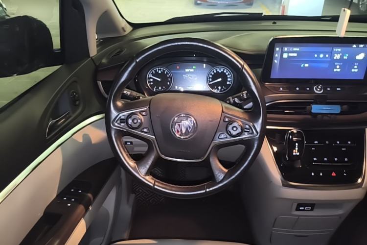 Used Buick GL8 2022 Land Business Class 652T Luxury Model Steering Wheel