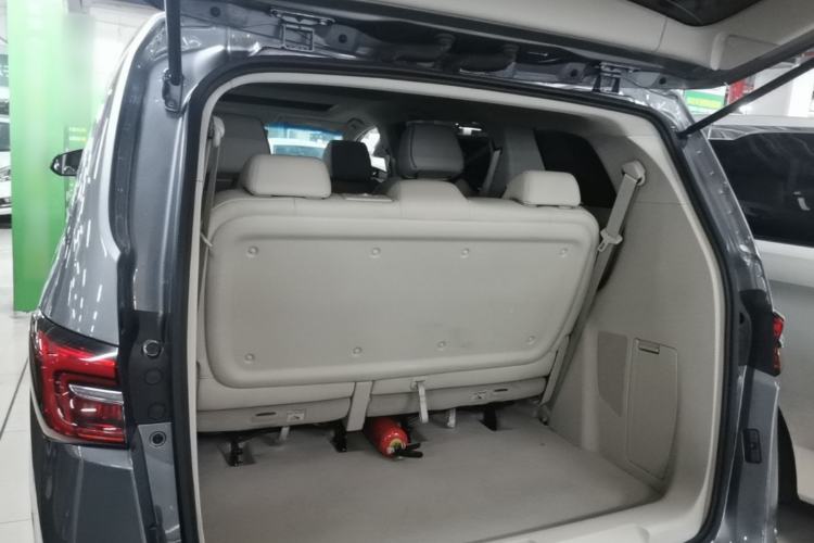Used Buick GL8 2022 Land Cruiser Executive Class 652T Smart Luxury Model Trunk
