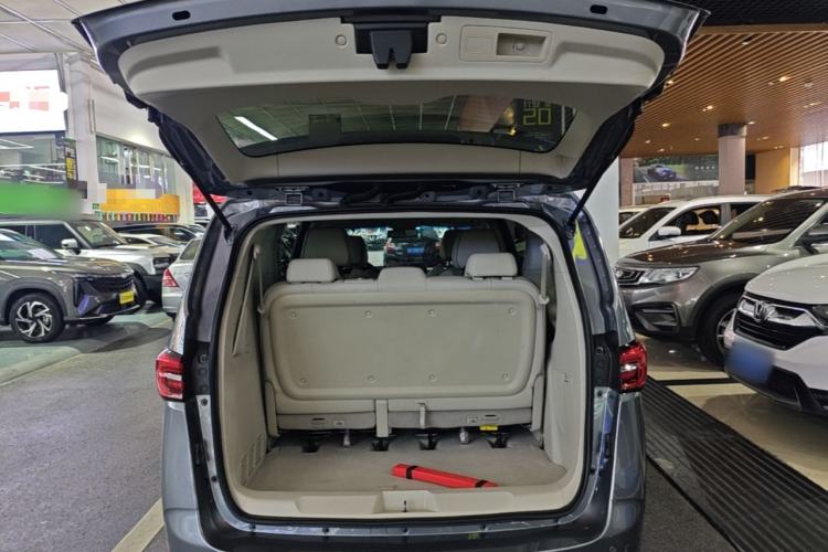 Used Buick GL8 2022 Land Business Class 652T Luxury Model Trunk