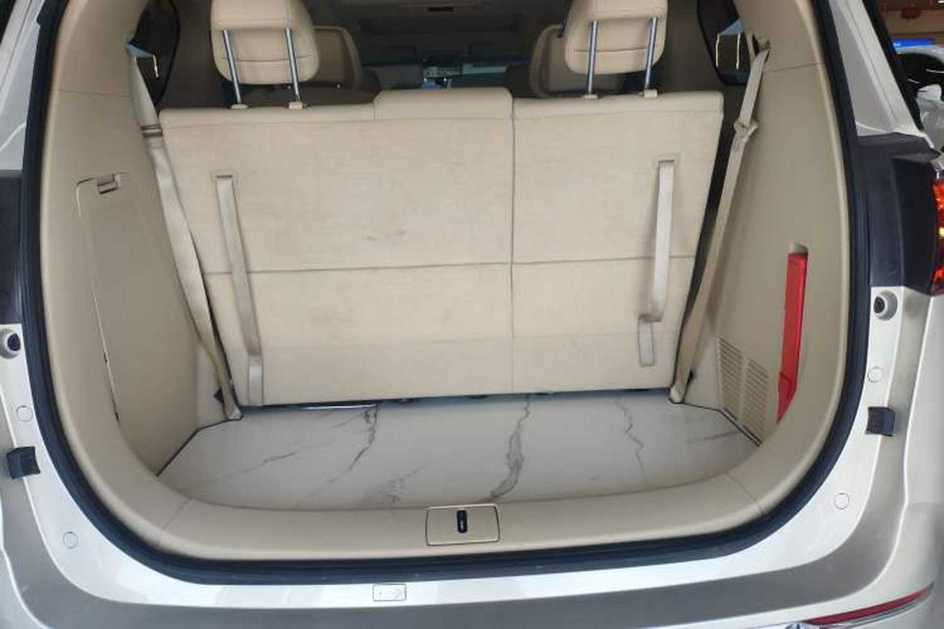 Used Buick GL8 2022 ES Landtrek 653T Luxury Edition Trunk