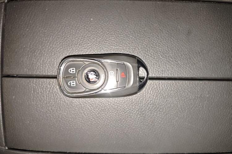 Used Buick GL8 2022 Land Business Class 652T Luxury Model Vehicle Key