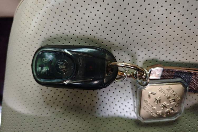 Used Buick GL8 2022 Land Executive Class 652T Prestige Model Vehicle Key