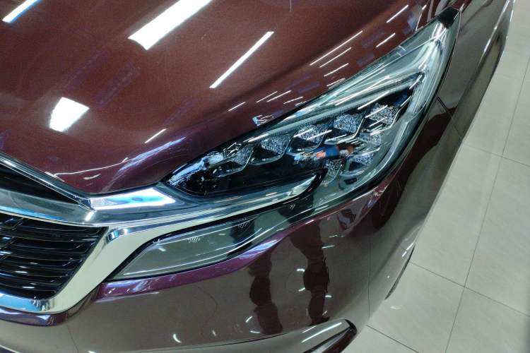 Used Buick GL8 2022 ES Landtrek 653T Flagship Model Left Front Headlight