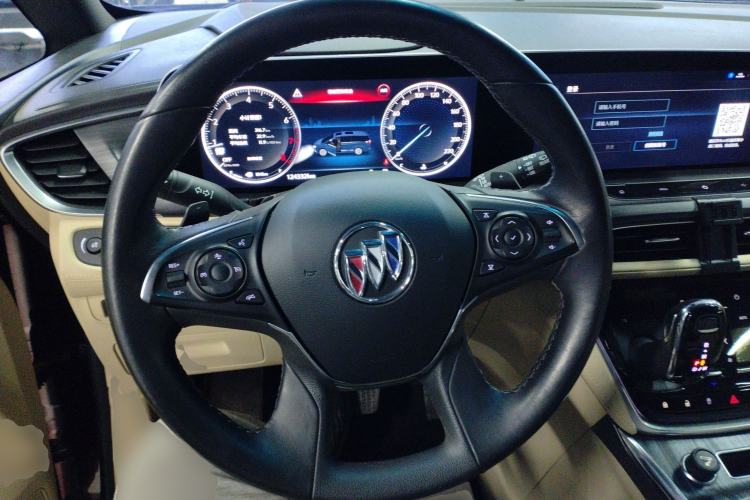 Used Buick GL8 2022 ES Landtrek 653T Flagship Model Steering Wheel