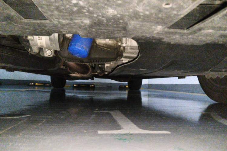Used Buick GL8 2022 ES Landtrek 653T Luxury Edition Chassis Front