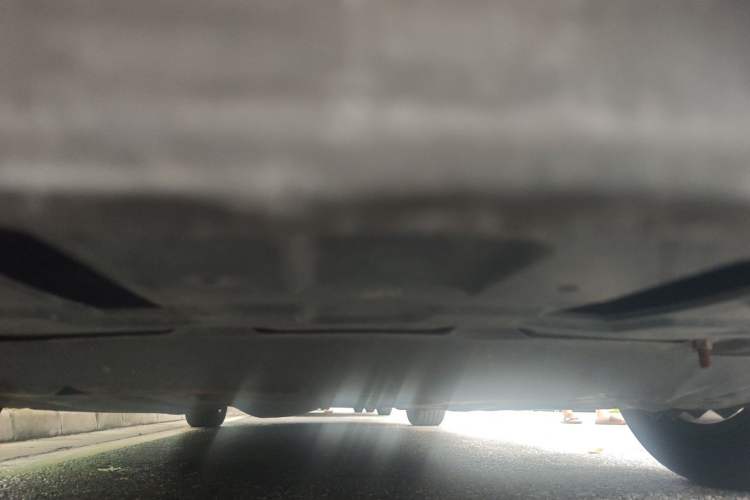 Used Buick GL8 2022 ES Landtrek 653T Luxury Edition Chassis Front