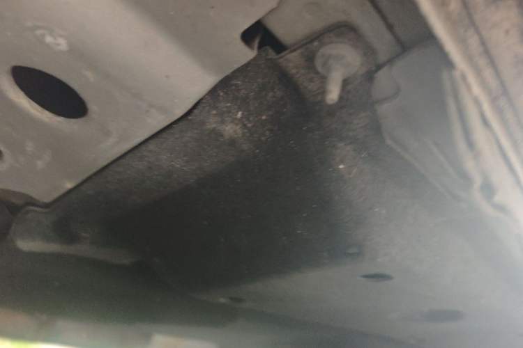 Used Buick GL8 2022 ES Landtrek 653T Luxury Edition Chassis Front Left