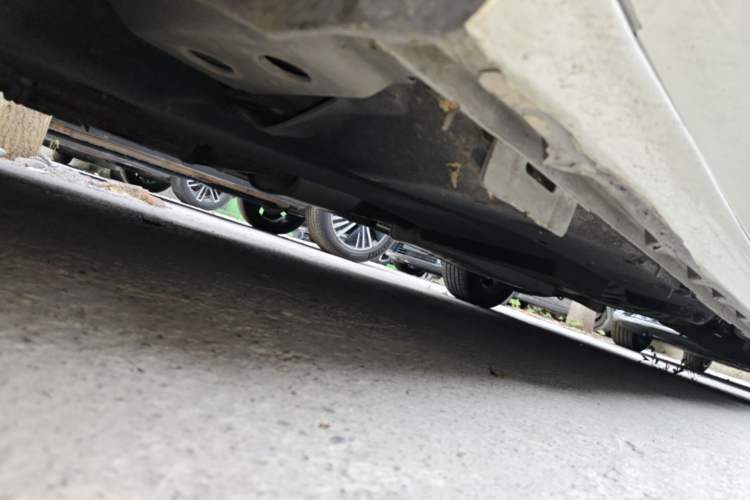 Used Buick GL8 2022 ES Landtrek 653T Luxury Edition Chassis Front Left