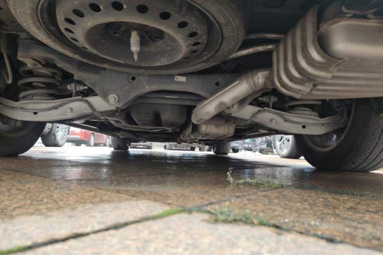 Used Buick GL8 2022 ES Landtrek 653T Flagship Model Chassis Rear