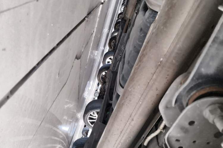 Used Buick GL8 2022 Land Cruiser Executive Class 652T Comfort Model Chassis Rear Right