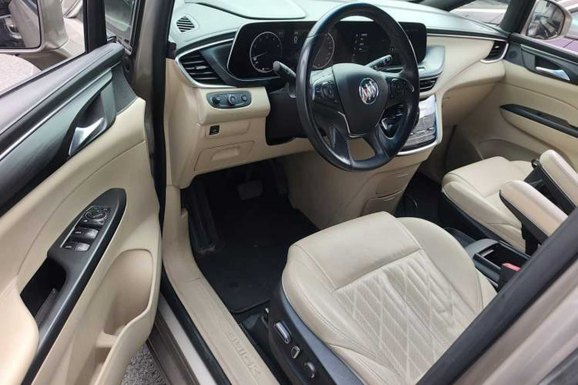 Used Buick GL8 2022 ES Land Cruiser 653T Luxury Model Driver Seat