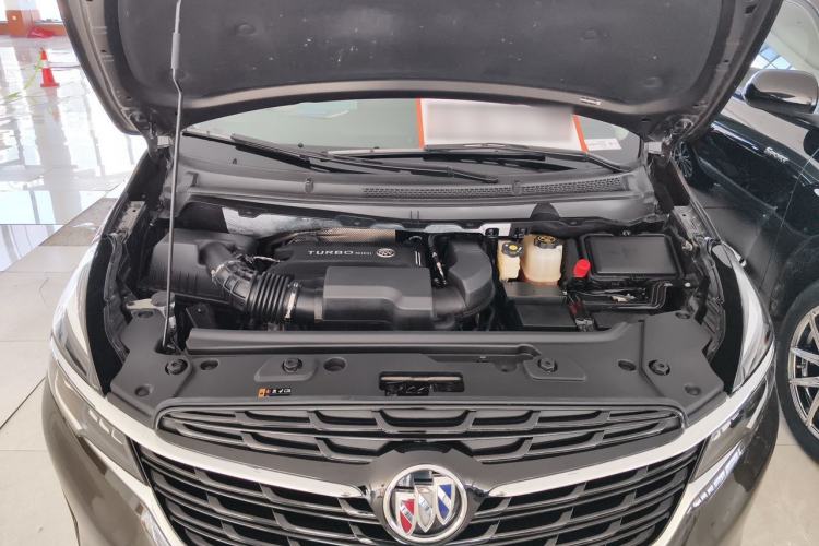 Used Buick GL8 2022 Land Cruiser Executive Class 652T Comfort Model Engine Bay