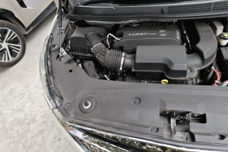 Used Buick GL8 2022 ES Landtrek 653T Luxury Edition Engine Bay Right