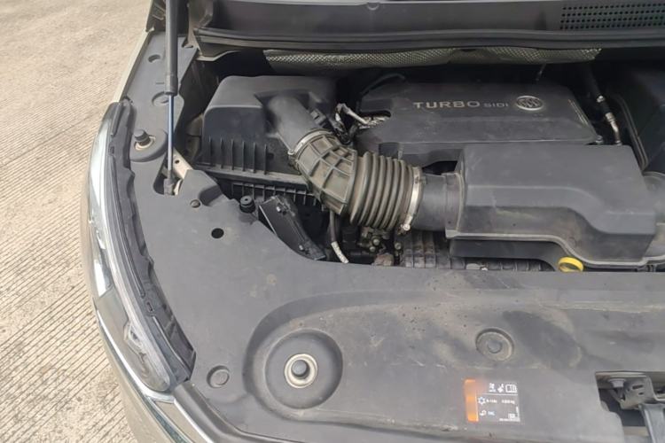 Used Buick GL8 2022 ES Landtrek 653T Luxury Edition Engine Bay Right