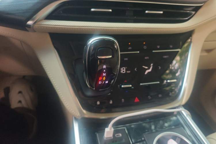 Used Buick GL8 2022 ES Landtrek 653T Luxury Edition Gear Lever