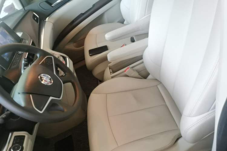 Used Buick GL8 2022 Land Cruiser Executive Class 652T Comfort Model Left Front Seat