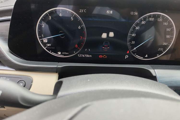 Used Buick GL8 2022 ES Land Cruiser 653T Luxury Model Odometer Close Up